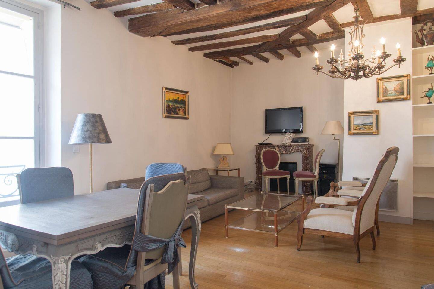 Appartement 3 pièces 70 m² · à Paris 4ème Arrondissement · 70 m² · 1 300 €/mois