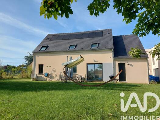 Maison à vendre 374 900 € 7 pièces 6 chambres 139 m² 1 018 m² de terrain Grez-sur-Loing 77880