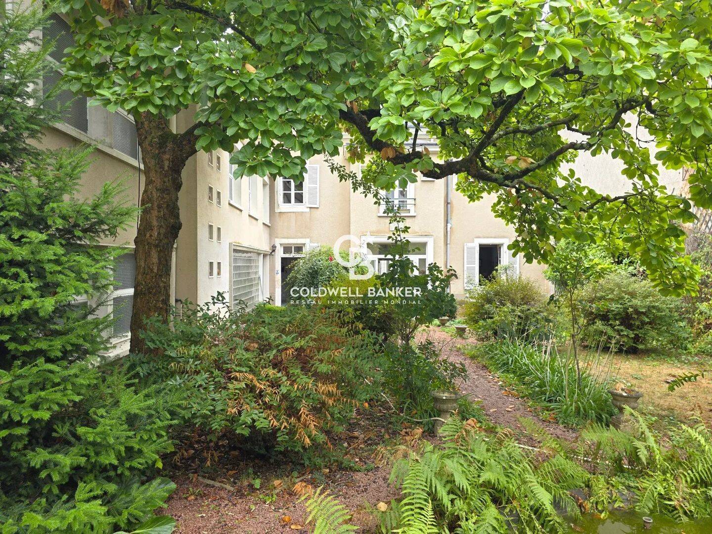 Maison 12 pièces 368 m² · à Le Mans · 368 m² · 728 000 €