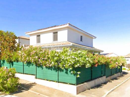 Maison à vendre 434 900 € 6 pièces 5 chambres 156 m² 424 m² de terrain Pavillonnaire Vauvert 30600