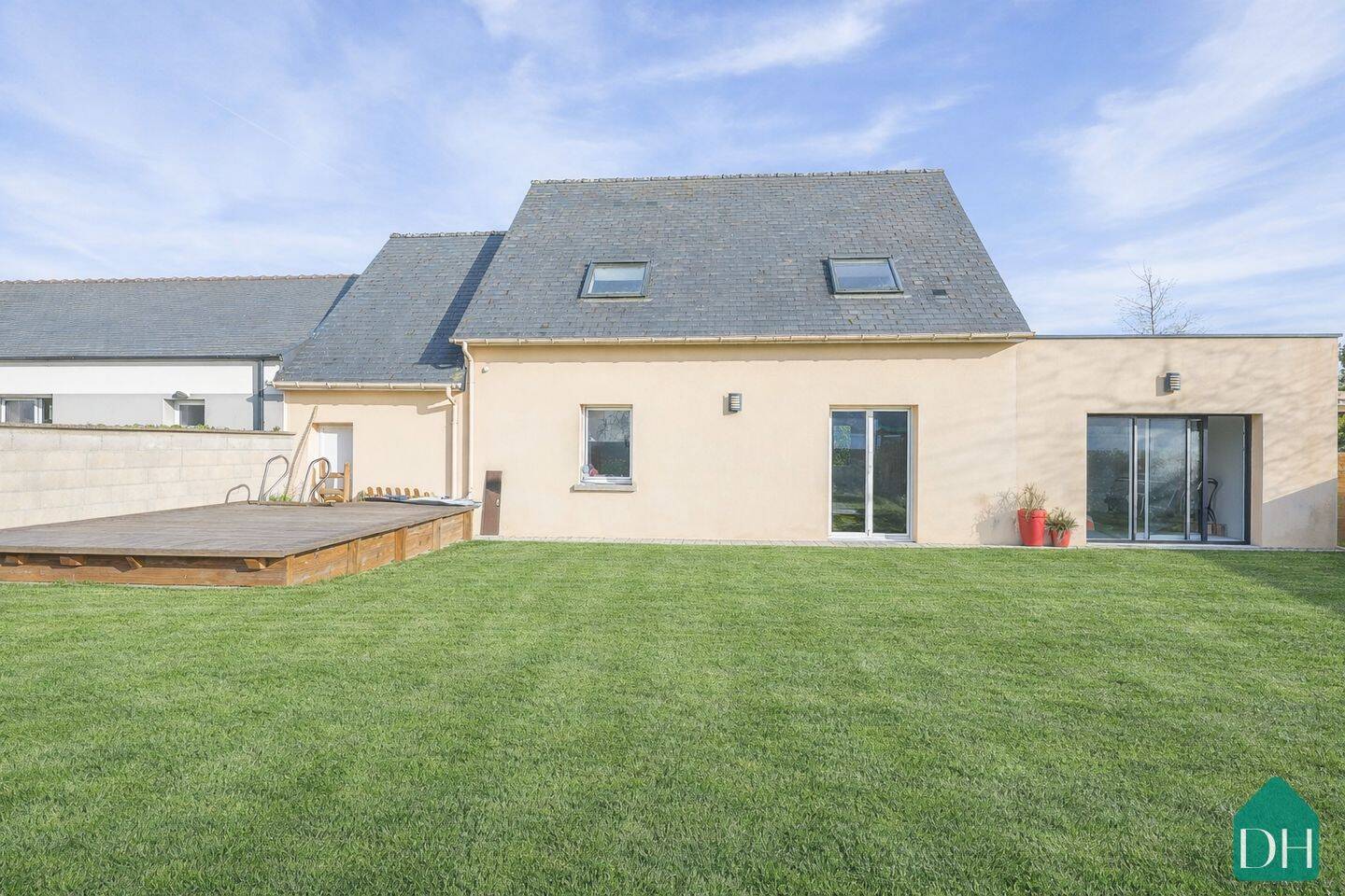 Maison 6 pièces 167 m² · à Le Temple-de-Bretagne · 167 m² · 349 090 €