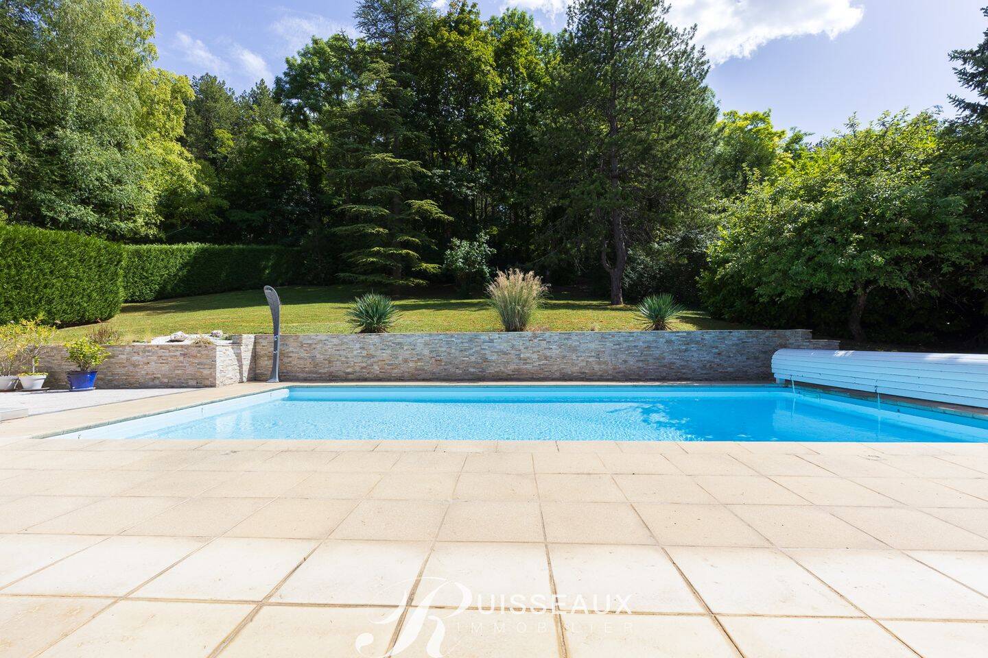 Maison 8 pièces 219 m² · à Dijon · 219 m² · 735 000 €
