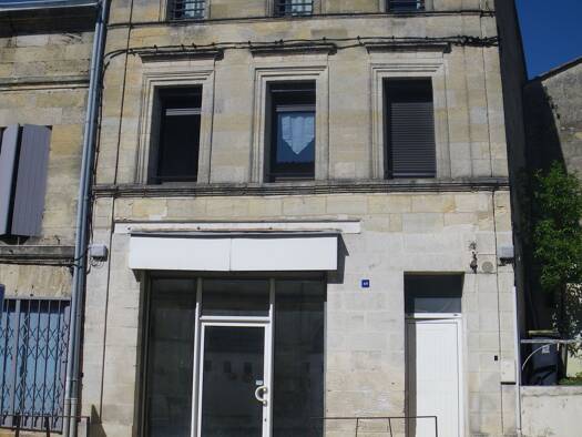 Appartement à vendre 385 000 € 8 pièces 3 chambres 200 m² 2 étages Montagne 33570