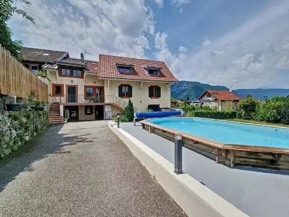 Maison 7 pièces 207 m² · à Vulbens · 207 m² · 659 000 €