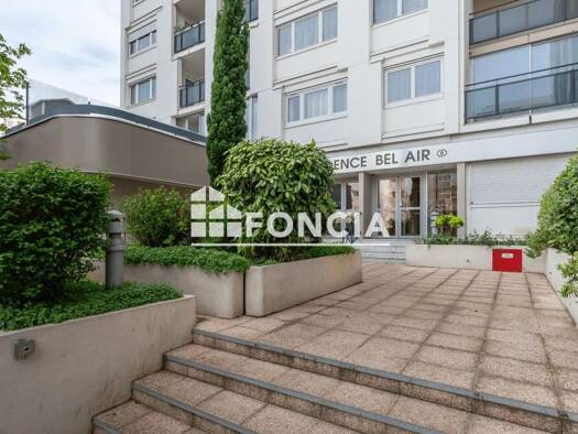 Appartement à vendre 190 000 € 2 pièces 1 chambre 42 m² Étage 12/17 Europe-Maupassant Chatou 78400