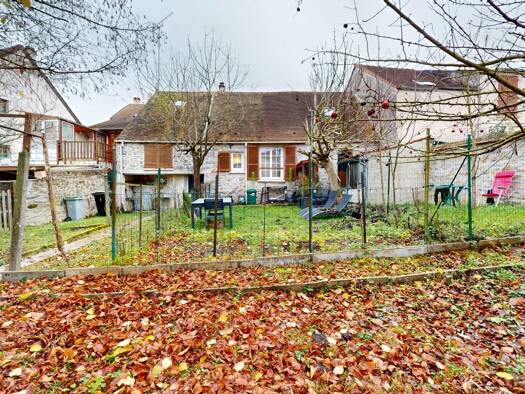 Immeuble à vendre 397 000 € 204 m² Breux-Jouy 91650