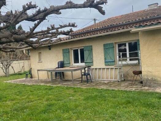 Maison de plain-pied à vendre 350 000 € 5 pièces 3 chambres 145 m² 990 m² de terrain Nord Châteaurenard 13160