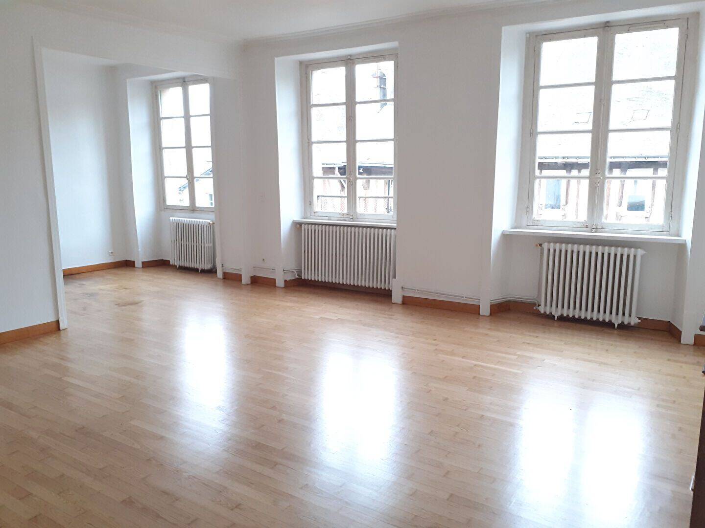 Appartement 3 pièces 83 m² · à Quimperlé · 82,5 m² · 765 €