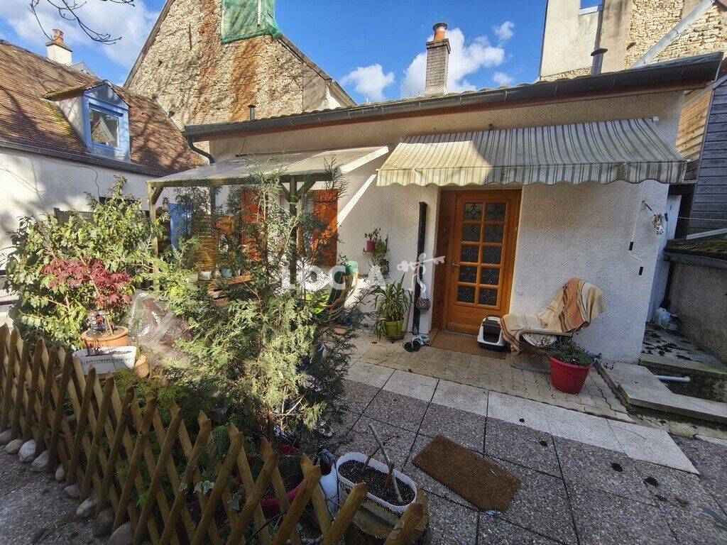 Location Maison 24 m² à Dijon 690 ¤ CC /mois — 2