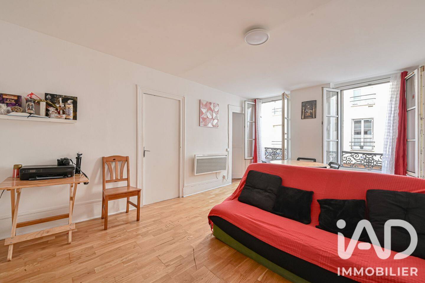 Appartement 2 pièces 44 m² · à Paris 18ème Arrondissement · 44 m² · 300 000 €