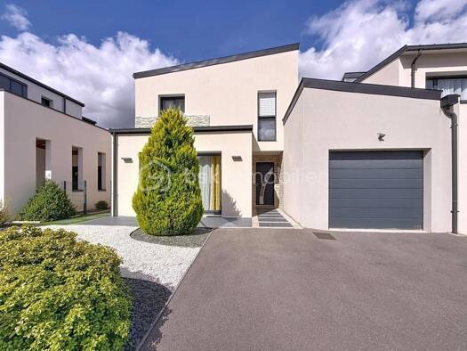 Maison à vendre 343 999 € 5 pièces 4 chambres 115 m² 287 m² de terrain Sud Châteaugiron 35410