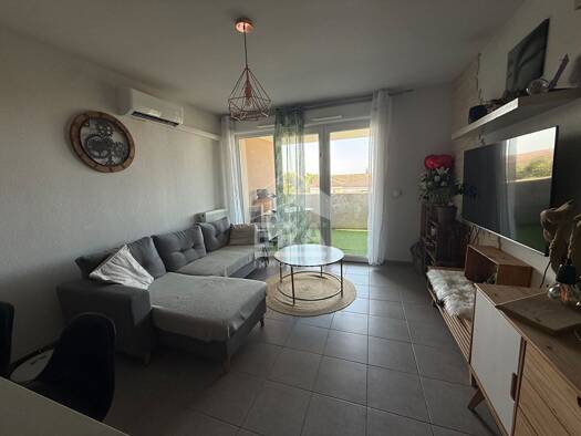 Appartement à vendre 197 160 € 3 pièces 2 chambres 56 m² Étage 2/3 La Leque Port-de-Bouc 13110