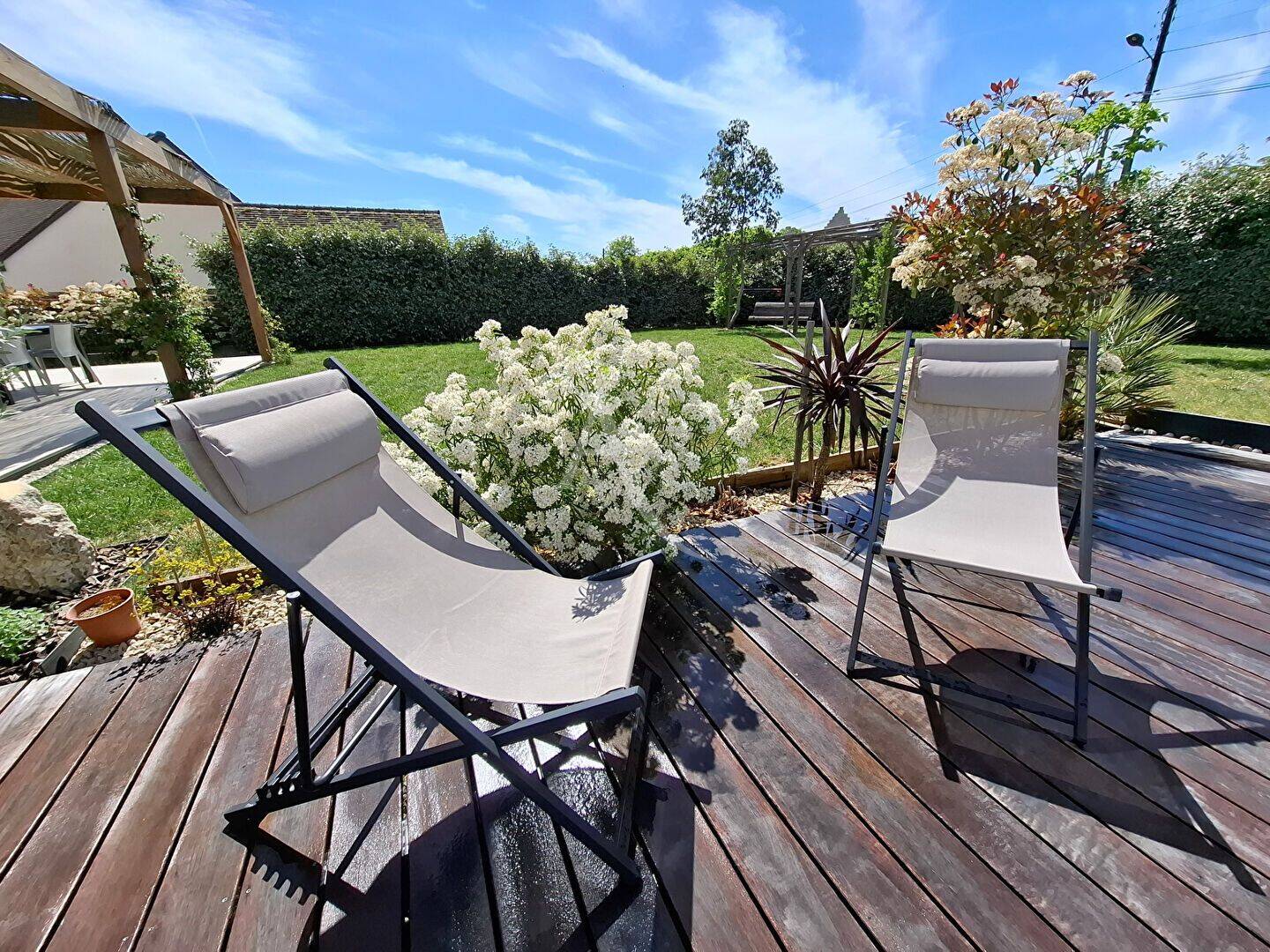 Maison 8 pièces 136 m² · à Cerelles · 135,6 m² · 485 000 €