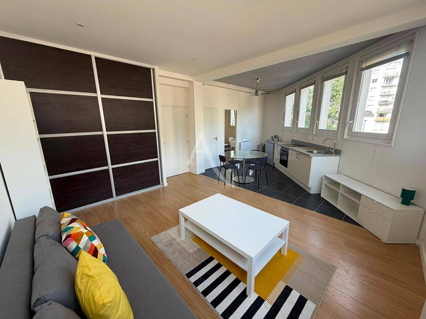 Appartement 2 pièces 42 m² · à Nantes · 42 m² · 800 €