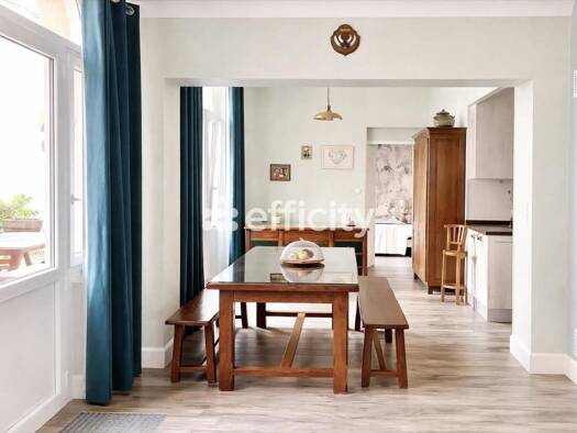 Maison à vendre 336 000 € 7 pièces 4 chambres 220 m² 371 m² de terrain Saint-Aignan 41110