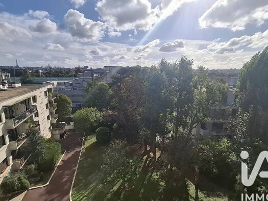 Appartement à vendre 530 000 € 4 pièces 3 chambres 83 m² Étage 3/3 Centre Saint-Cloud 92210