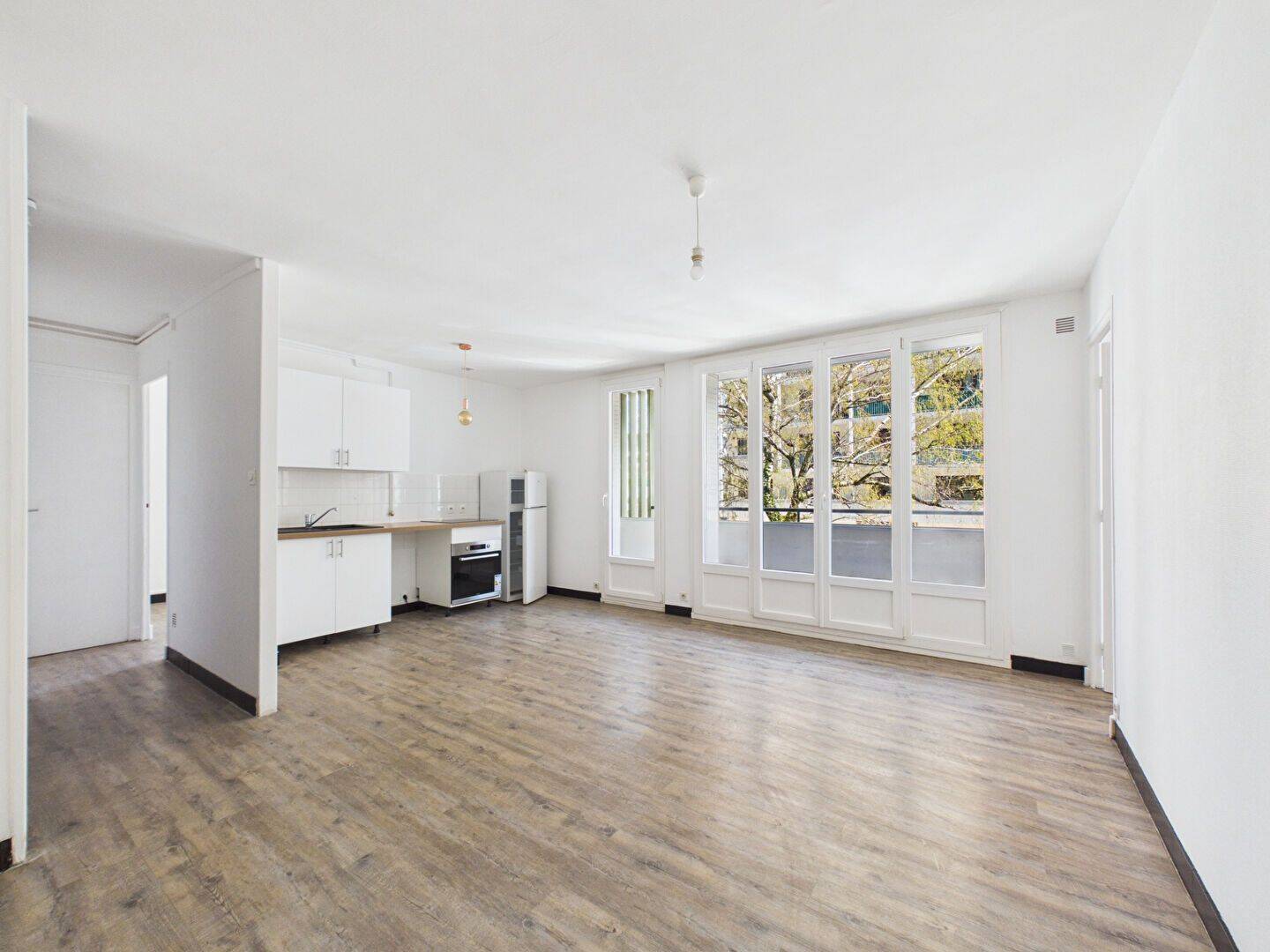 3 pièces 52 m² · à Grenoble · 52 m² · 790 €