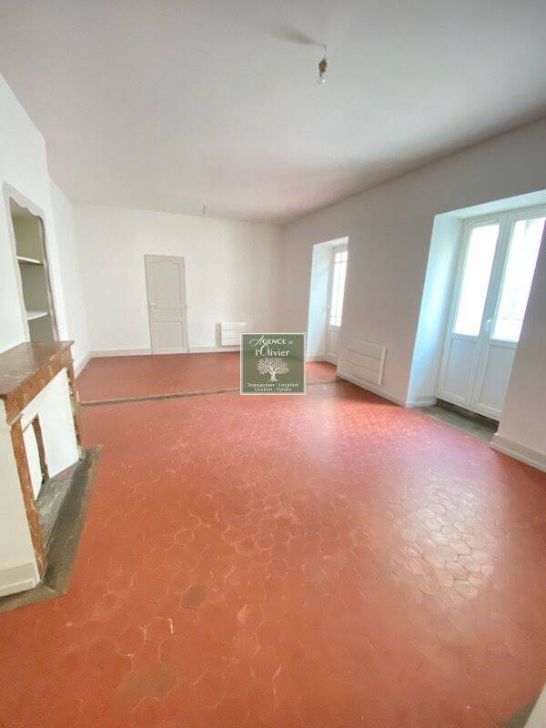 Appartement 3 pièces 70 m² · à Arles · 70 m² · 762 €