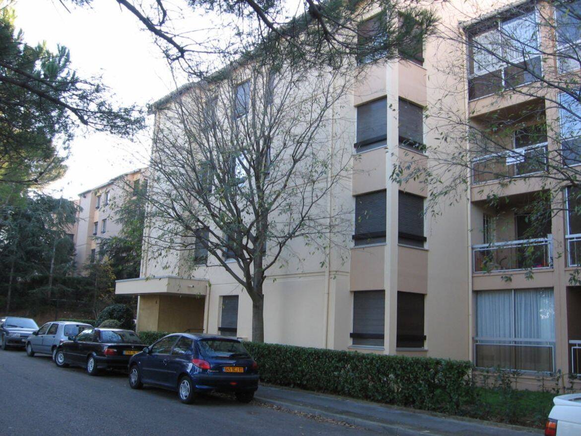 Appartement 1 pièce 24 m² · à Nîmes · 24,2 m² · 466 €