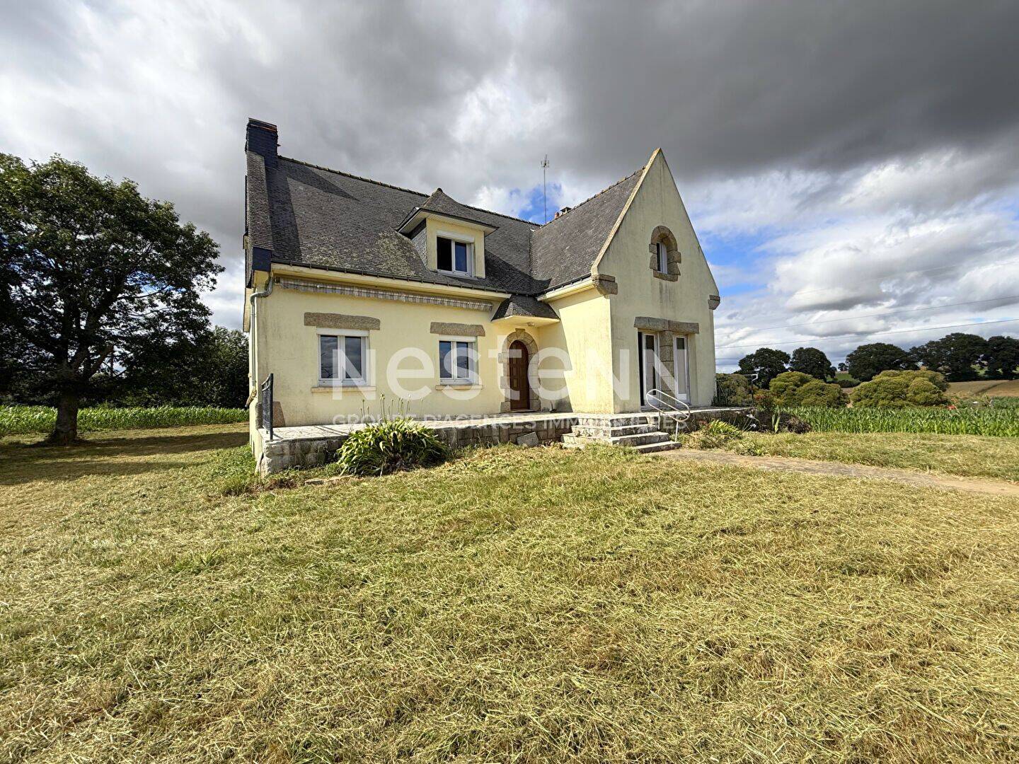 Maison 8 pièces 152 m² · à Évellys · 151,6 m² · 180 800 €
