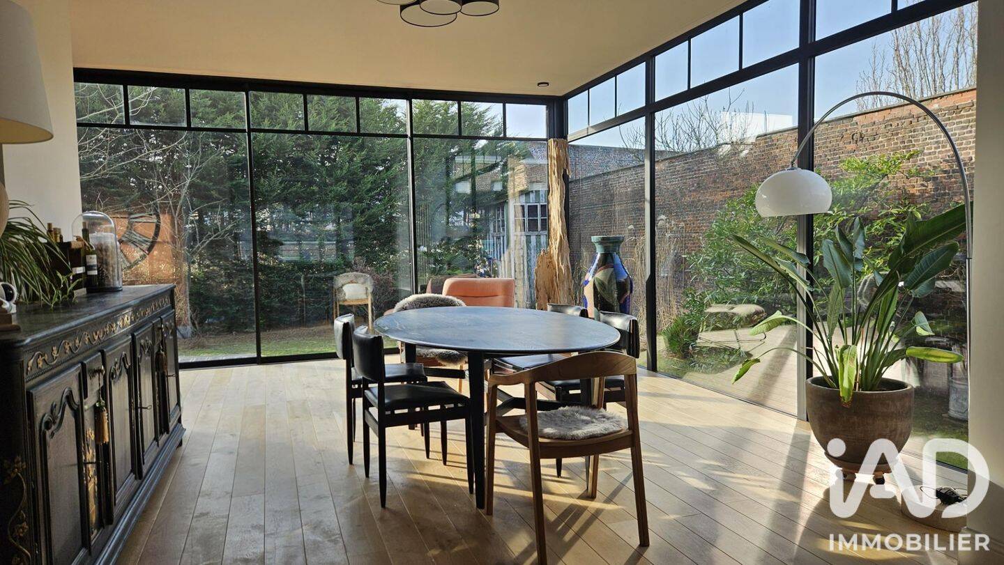 Maison 8 pièces 234 m² · à Saint-Amand-les-Eaux · 234 m² · 520 000 €