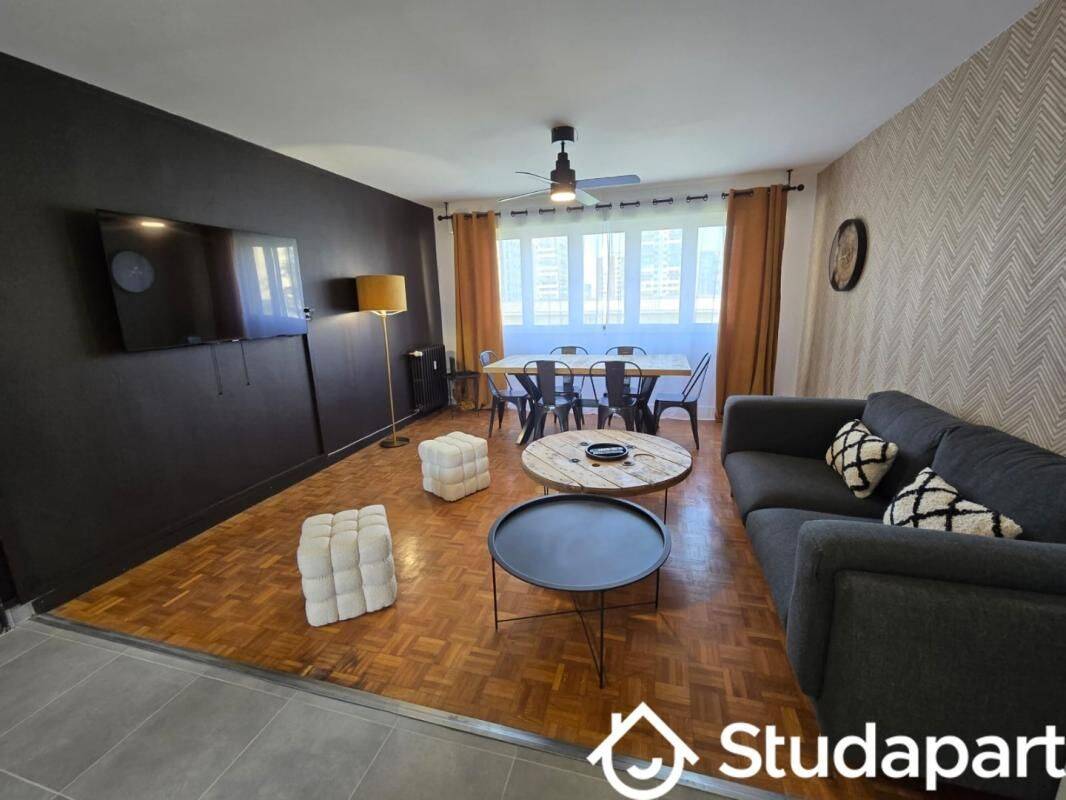Appartement 5 pièces 98 m² · à Brest · 98 m² · 450 €