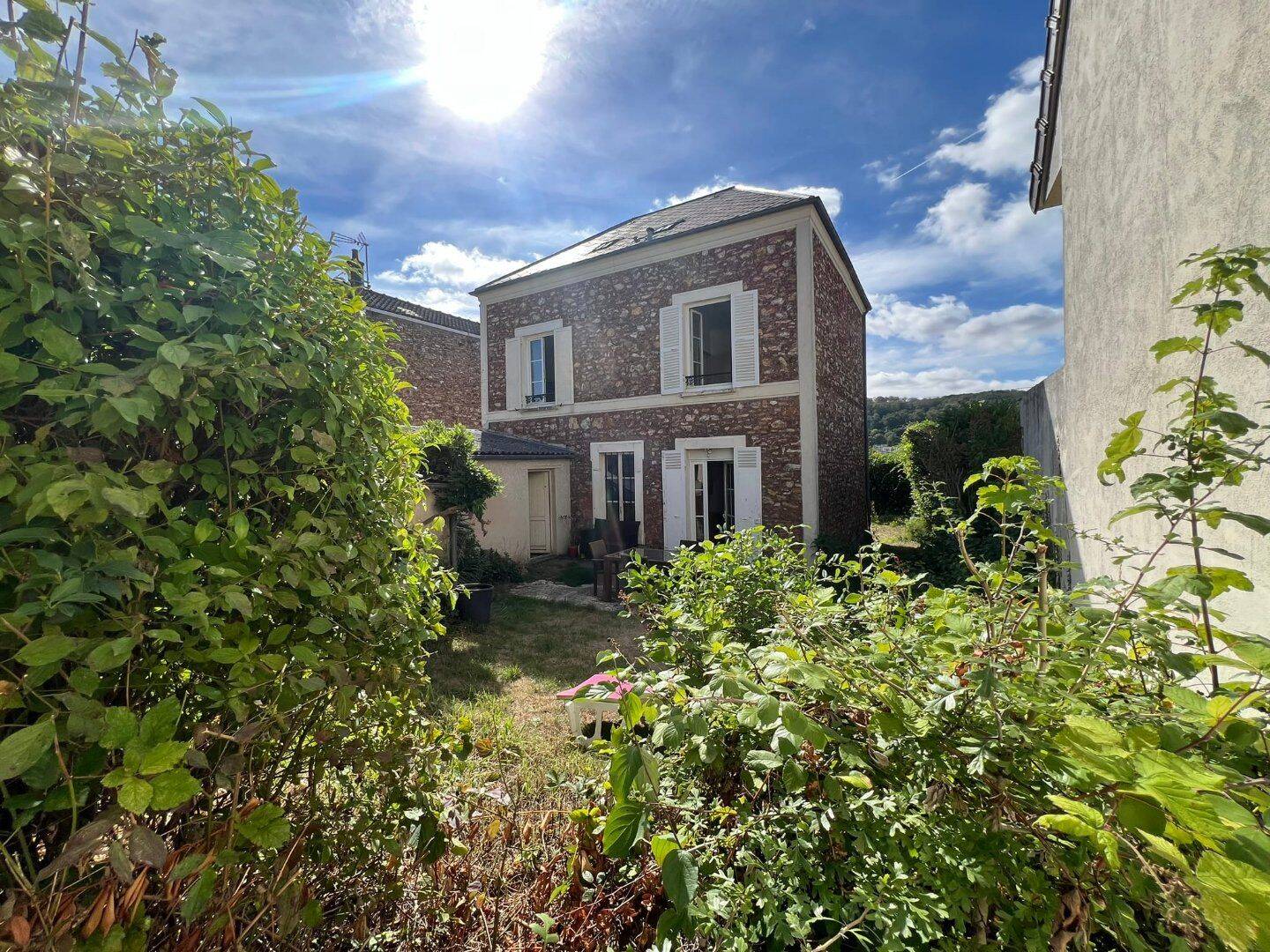 Maison 6 pièces 86 m² · à Saint-Chéron · 86 m² · 263 000 €