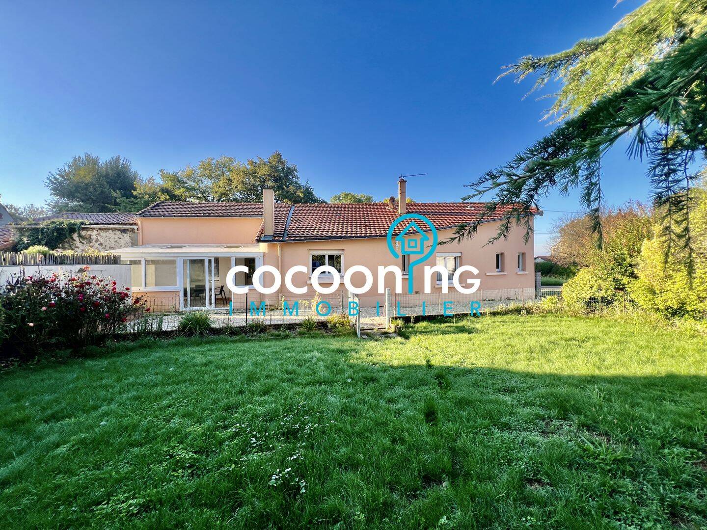 Maison 5 pièces 160 m² · à Mouzillon · 160 m² · 240 000 €