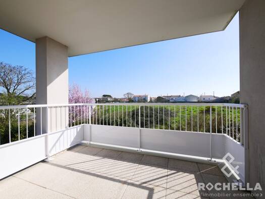 Appartement à vendre 212 000 € 2 pièces 1 chambre 40,8 m² 1er étage La Rochelle 17000