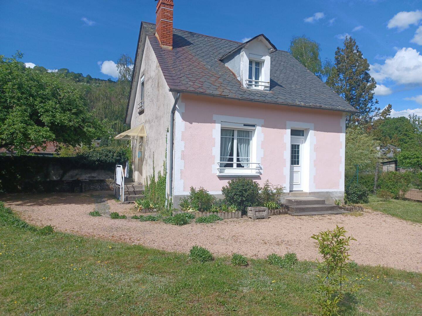 Maison 4 pièces 70 m² · à Saint-Martin-Valmeroux · 70 m² · 96 300 €