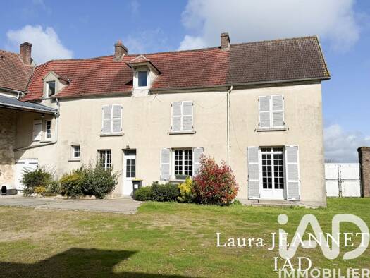 Immeuble à vendre 310 000 € 228 m² Courdimanche 95800