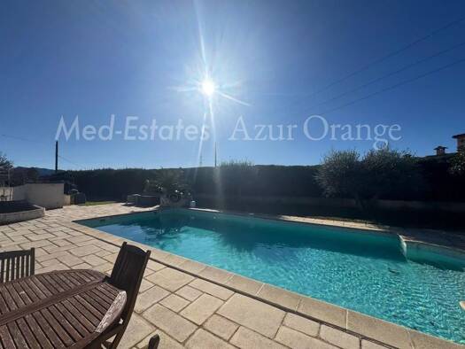 Villa à vendre 690 000 € 5 pièces 4 chambres 189 m² 2 000 m² de terrain La Motte 83920