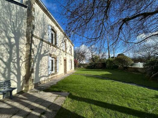 Maison à vendre 252 000 € 7 pièces 4 chambres 183 m² 869 m² de terrain Beuzec-Cap-Sizun 29790