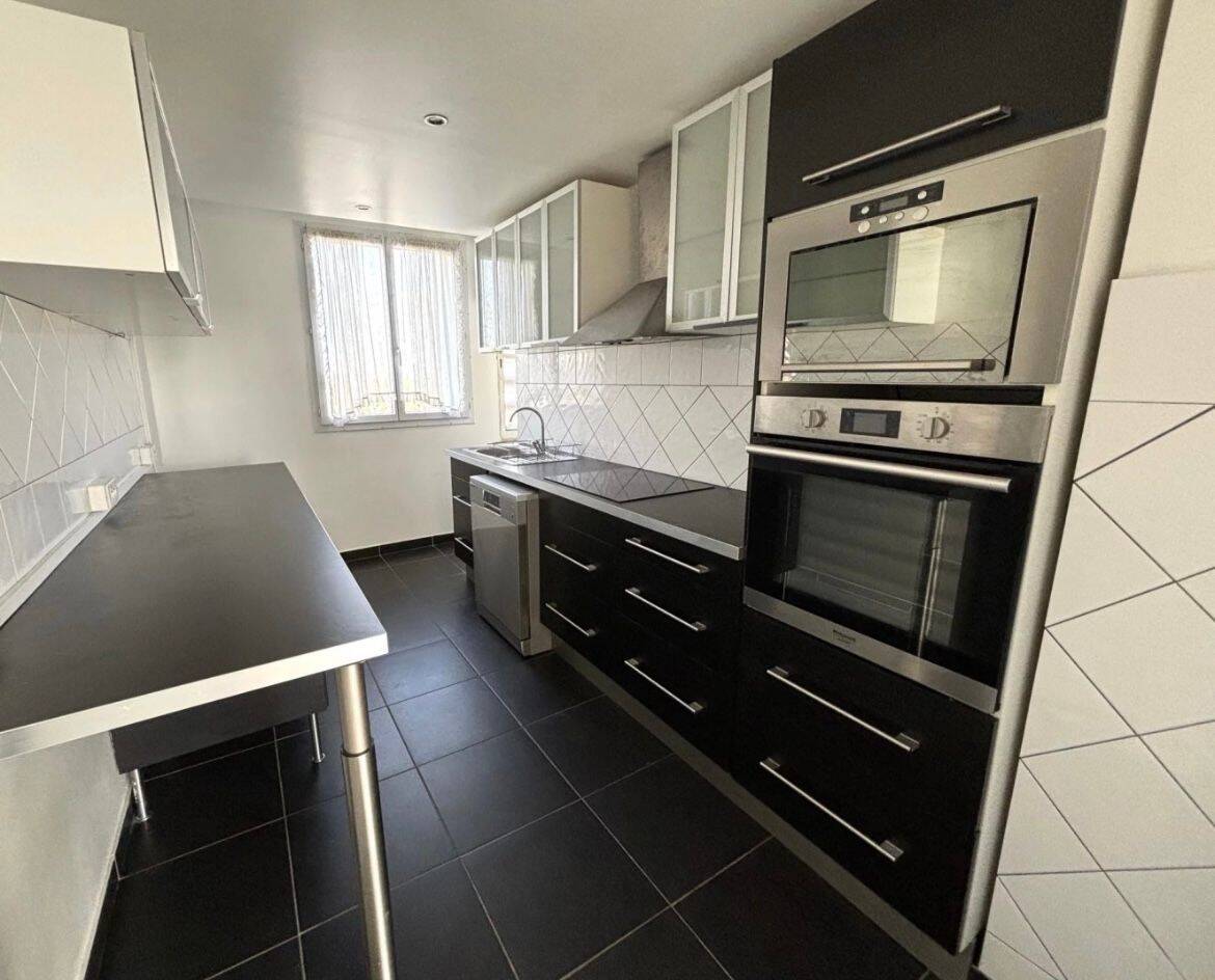 Appartement 3 pièces 62 m² · à Saint-Priest · 62 m² · 980 €/mois