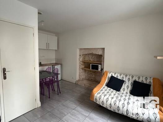 Appartement à louer 333 € 1 pièce 16 m² RDC/3 Centre Ville Quimper 29000