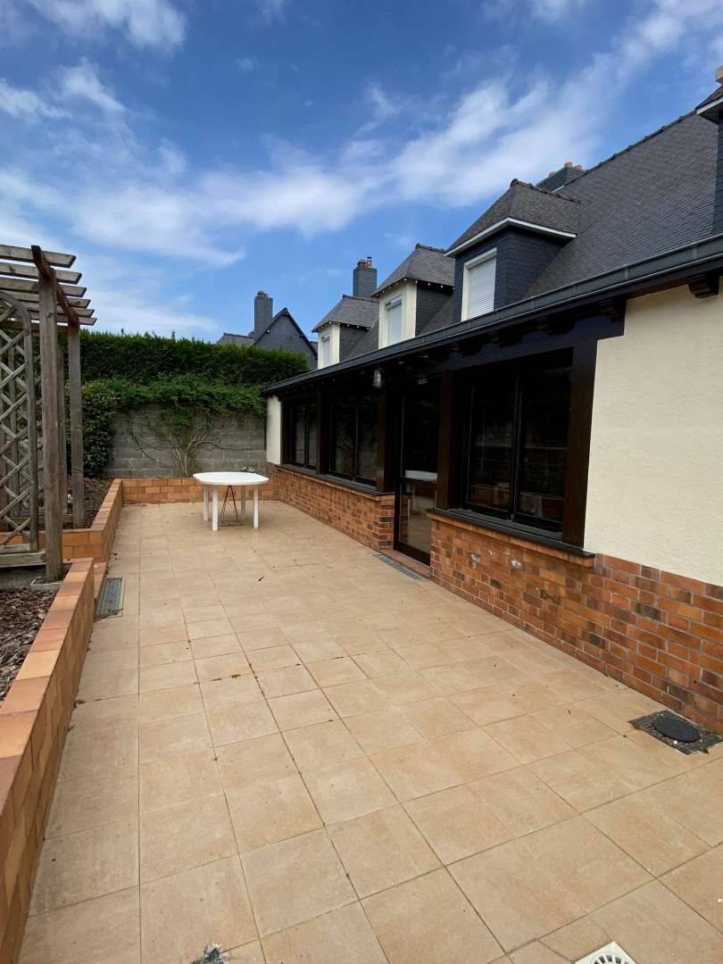Maison 6 pièces 138 m² · à Saint-Malo · 138 m² · 373 680 €
