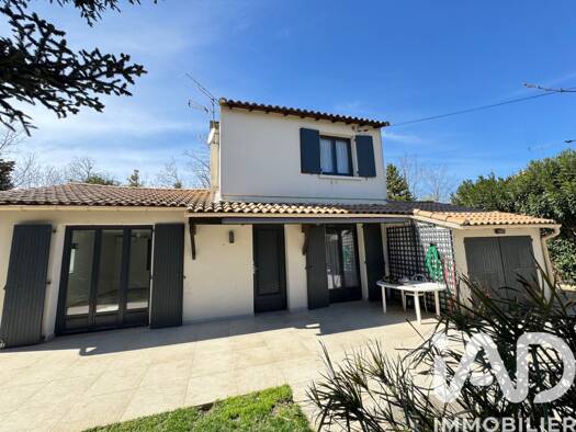 Maison à vendre 329 000 € 6 pièces 3 chambres 100 m² 568 m² de terrain Hameaux du Vallon Morières-lès-Avignon 84310