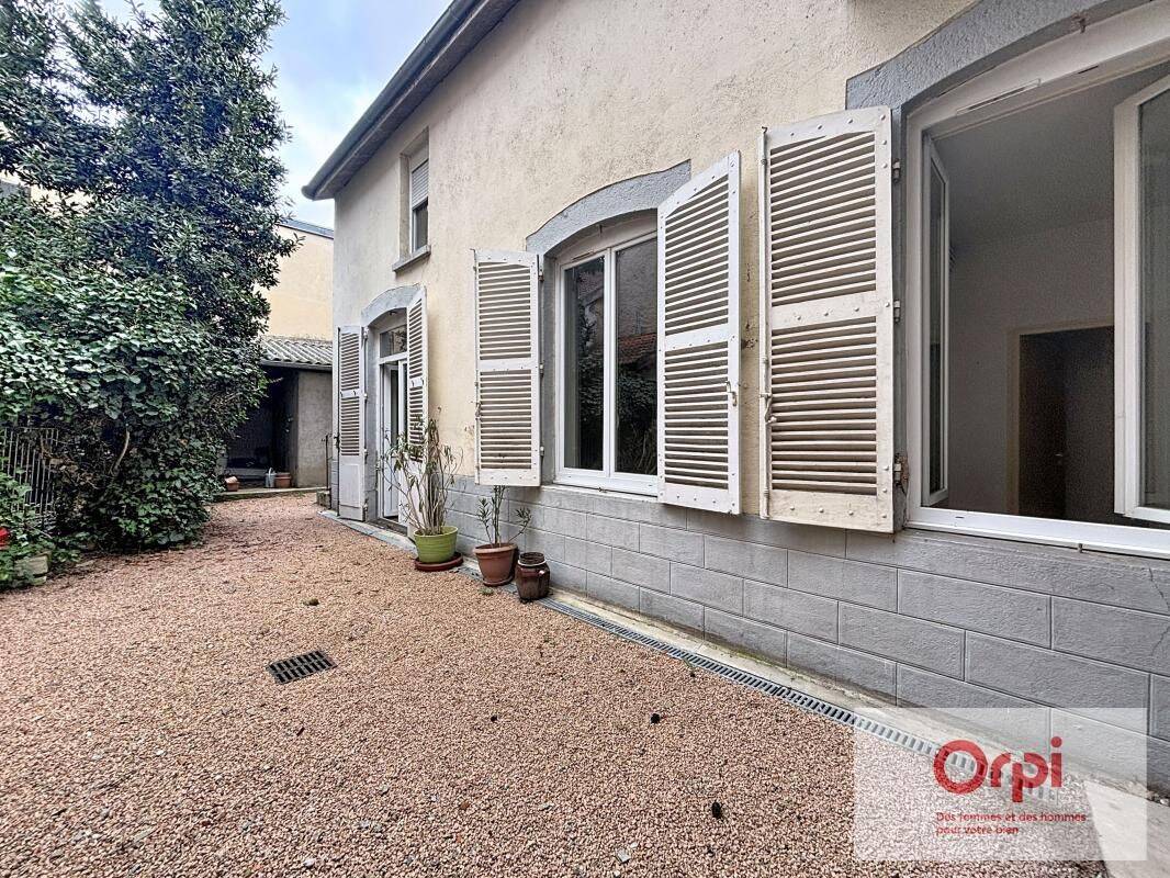 Appartement 3 pièces 87 m² · à Montluçon · 86,7 m² · 495 €
