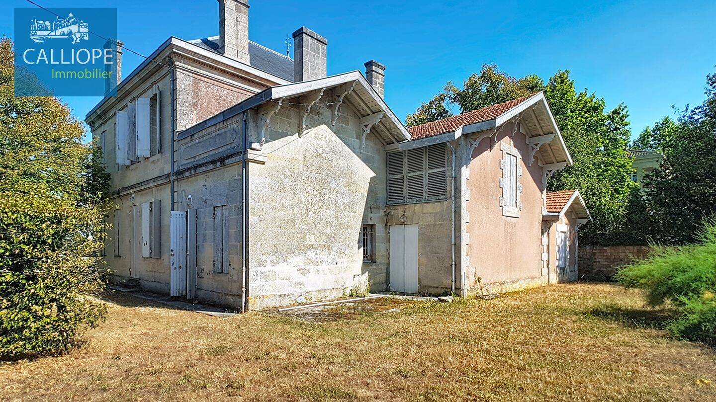 Maison 9 pièces 350 m² · à Margaux-Cantenac · 350 m² · 850 000 €