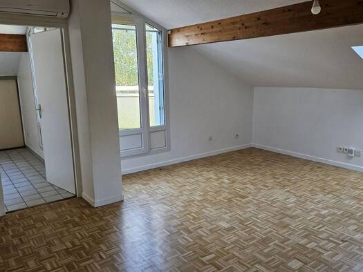 Appartement à louer - logement étudiant 680 € 2 pièces 1 chambre 53 m² 2ème étage Meximieux 01800