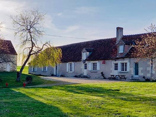 Maison à vendre 345 000 € 14 pièces 8 chambres 354 m² 25 000 m² de terrain Bridoré 37600