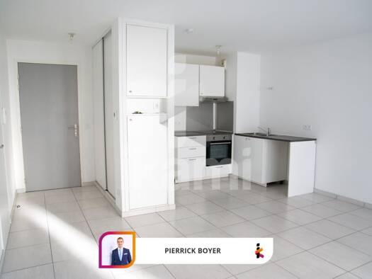 Appartement à vendre 169 000 € 2 pièces 1 chambre 45 m² Étage 1/4 Zone Activité Meylan 38240