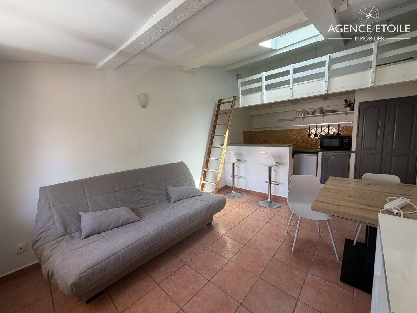 Appartement 1 pièce 20 m² · à Aix-en-Provence · 20 m² · 700 €