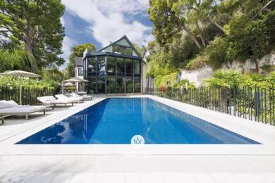 Maison à vendre + de 10M € 15 pièces 10 chambres 1 000 m² 4 856 m² de terrain Beaulieu-sur-Mer 06310