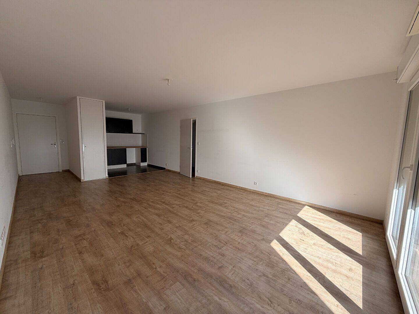 Appartement 3 pièces 64 m² · à Saint-Malo · 63,9 m² · 924 €/mois
