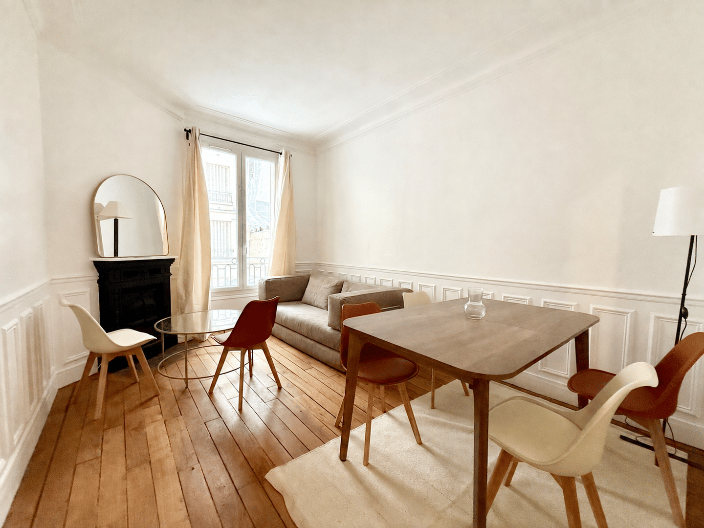 Appartement 2 pièces 42 m² · à Paris 15ème Arrondissement · 41,6 m² · 1 612 €/mois