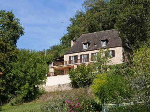 Maison à vendre 470 000 € 7 pièces 5 chambres 192 m² 6 737 m² de terrain Beynac-et-Cazenac 24220