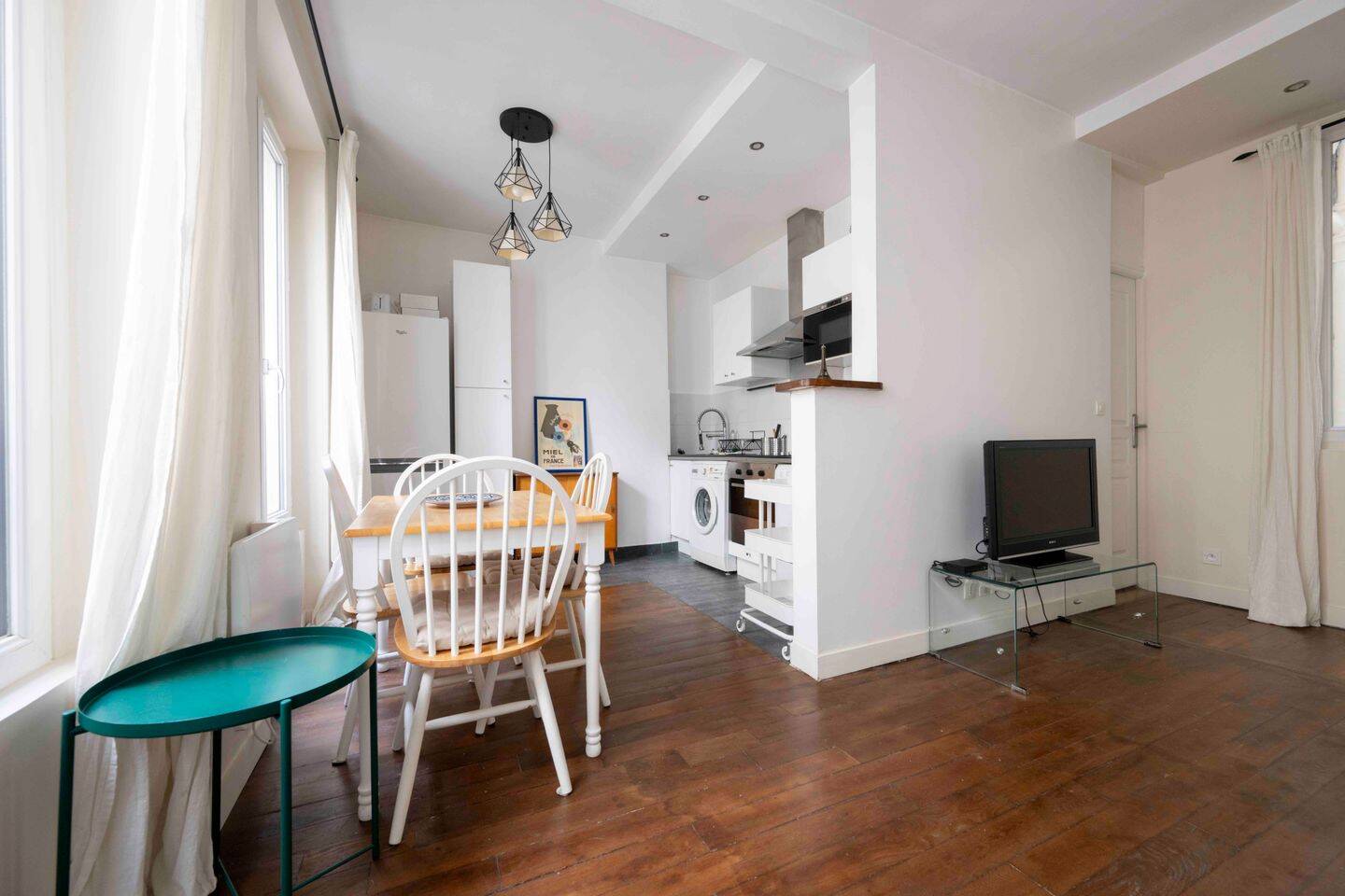 Appartement 2 pièces 38 m² · à Paris 15ème Arrondissement · 38 m² · 1 990 €