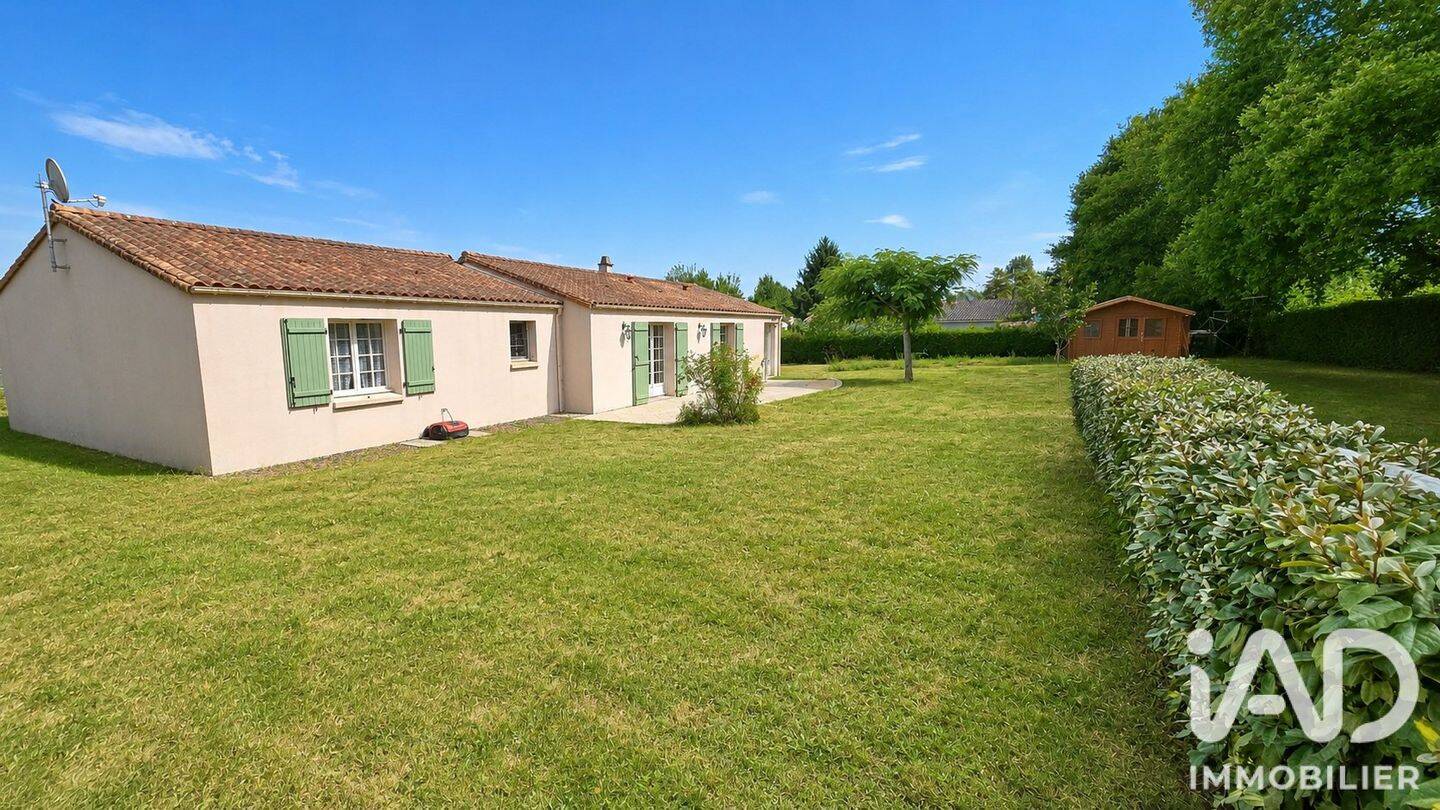 Maison 4 pièces 117 m² · à Foussais-Payré · 117 m² · 199 000 €