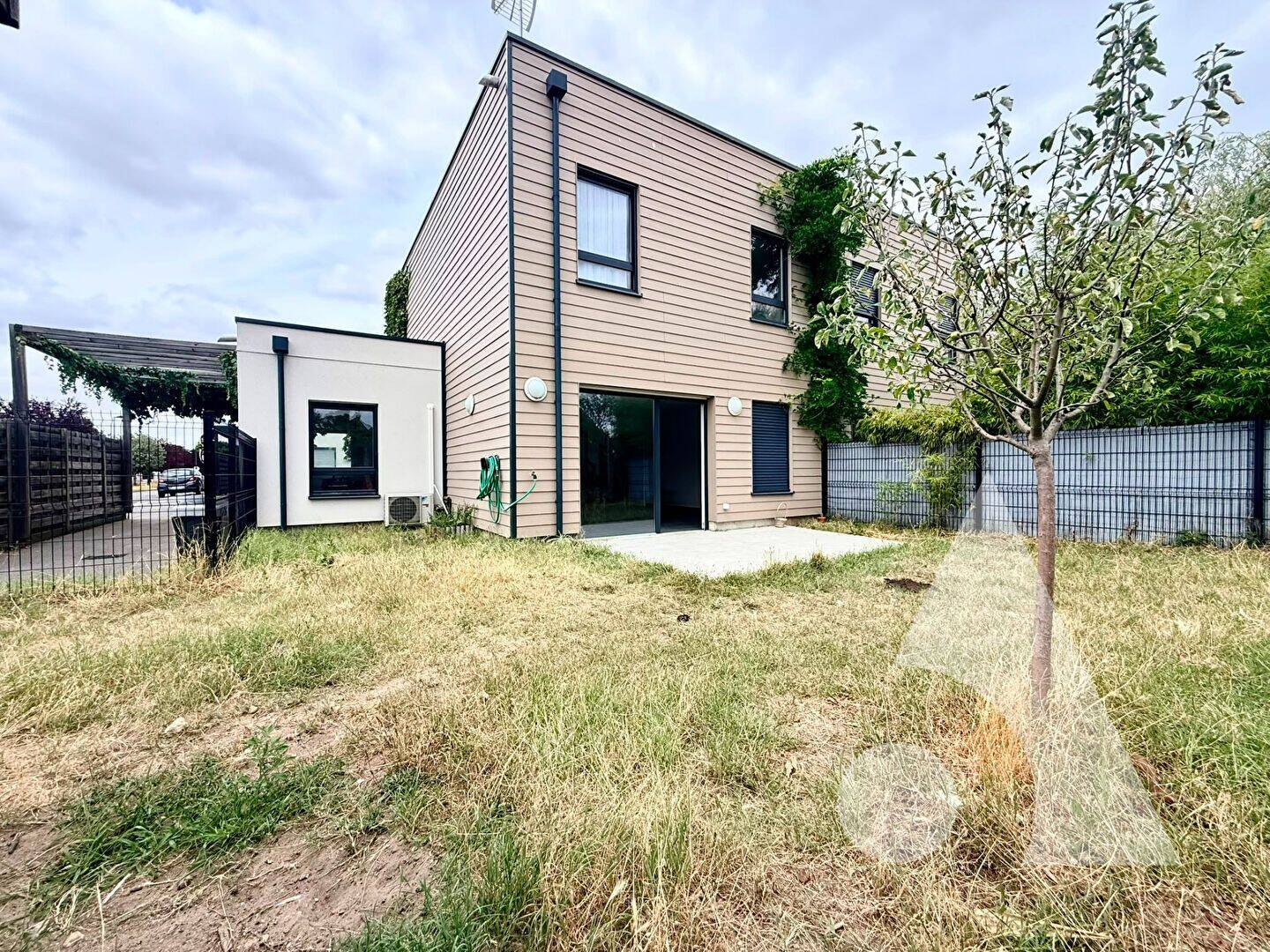 Maison 5 pièces 106 m² · à Lacroix-Saint-Ouen · 106 m² · 269 000 €